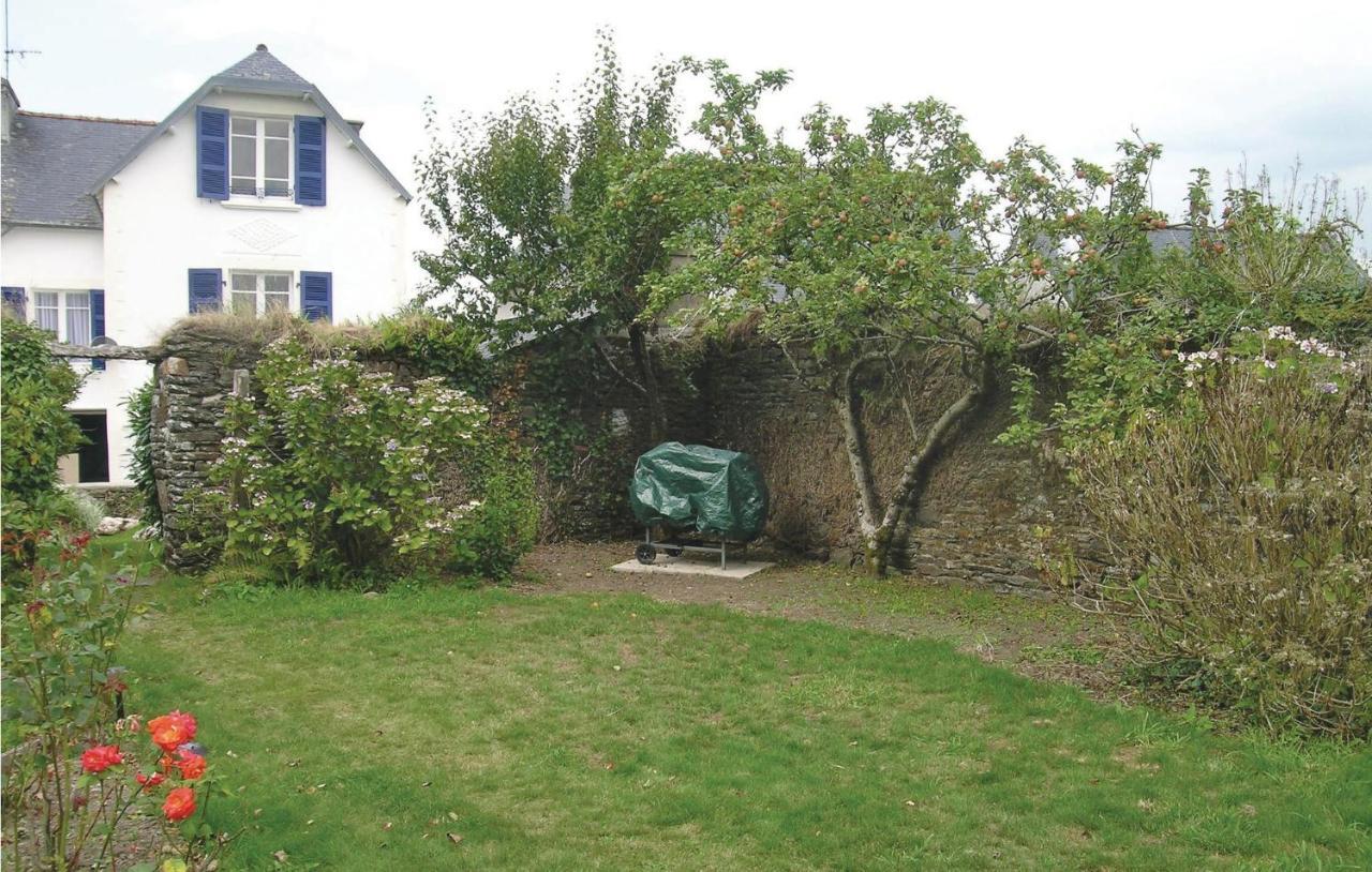 Lovely Home In Chateauneuf Du Faou With Wifi Saint-Thois Extérieur photo