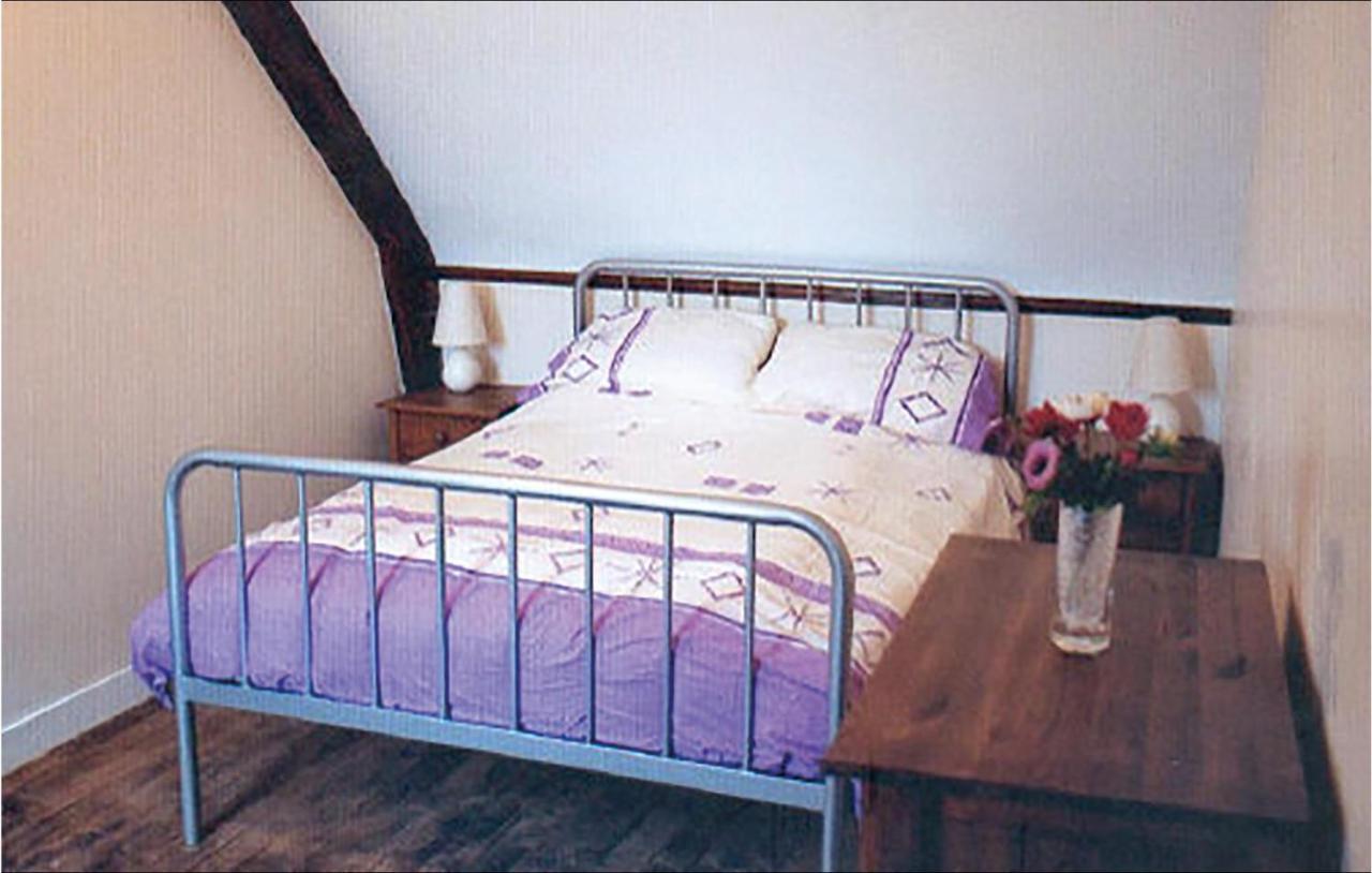 Lovely Home In Chateauneuf Du Faou With Wifi Saint-Thois Extérieur photo